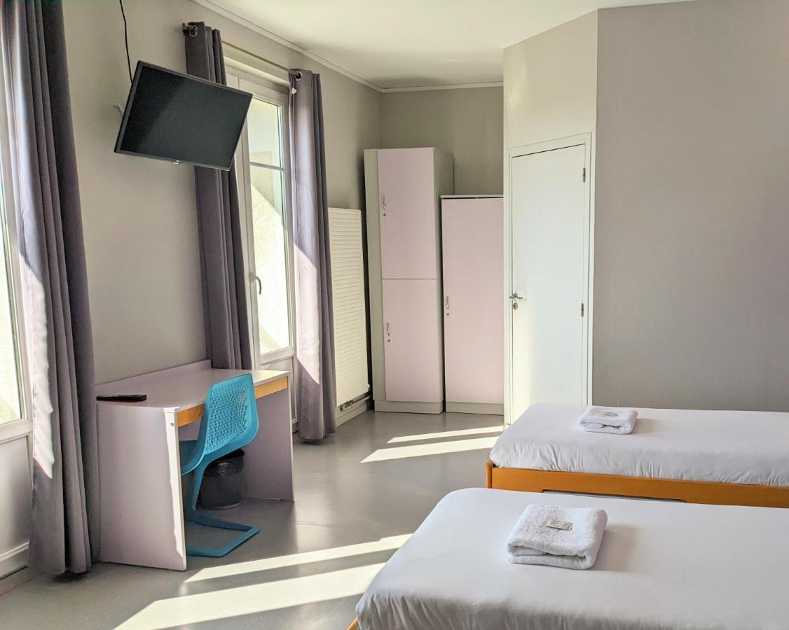 Auberge Des Remparts เปโรนน์ ภายนอก รูปภาพ