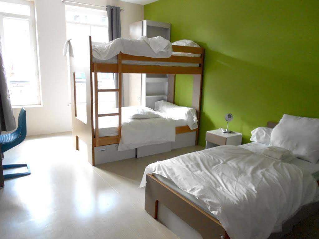 Auberge Des Remparts เปโรนน์ ภายนอก รูปภาพ
